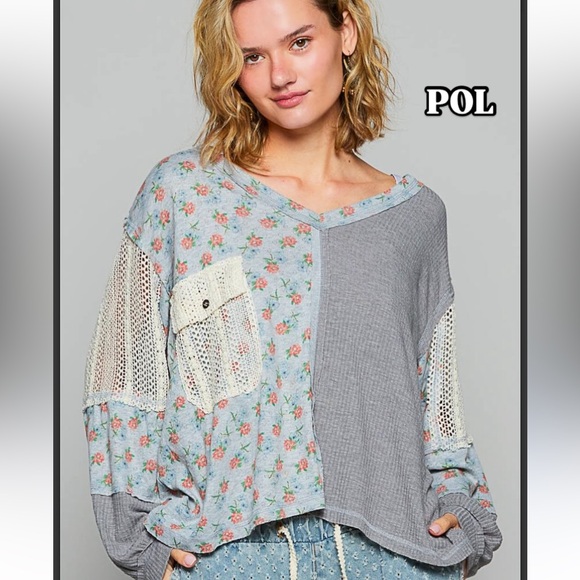 POL Tops - 263 ❤️POL roomy fit V neck ribbed thermal top